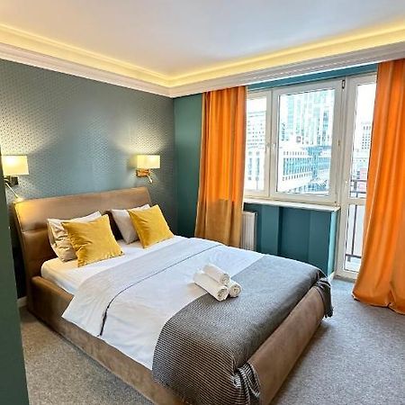 Gold Apartment Zlota - Palace Of Culture View- Netflix Warsaw Ngoại thất bức ảnh